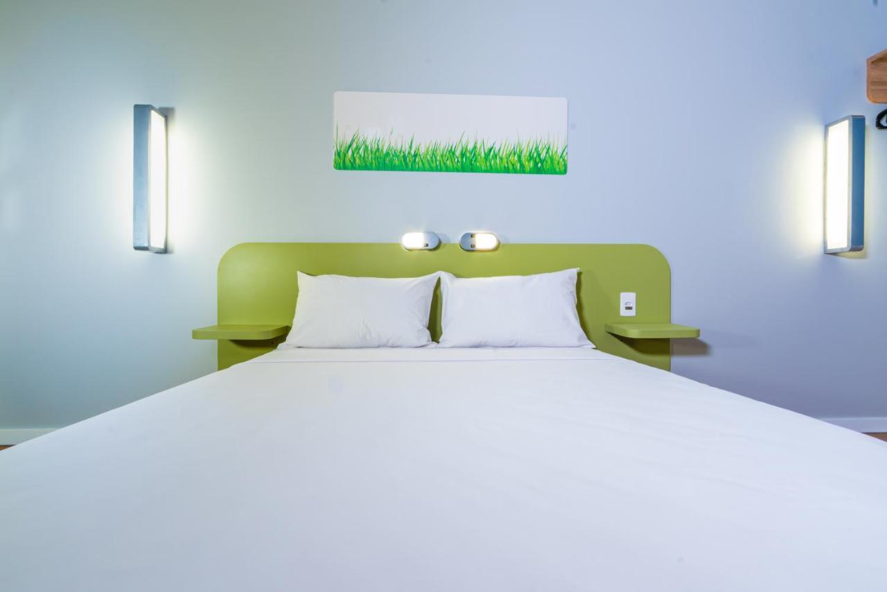 Ibis Budget Fortaleza Praia De Iracema Εξωτερικό φωτογραφία