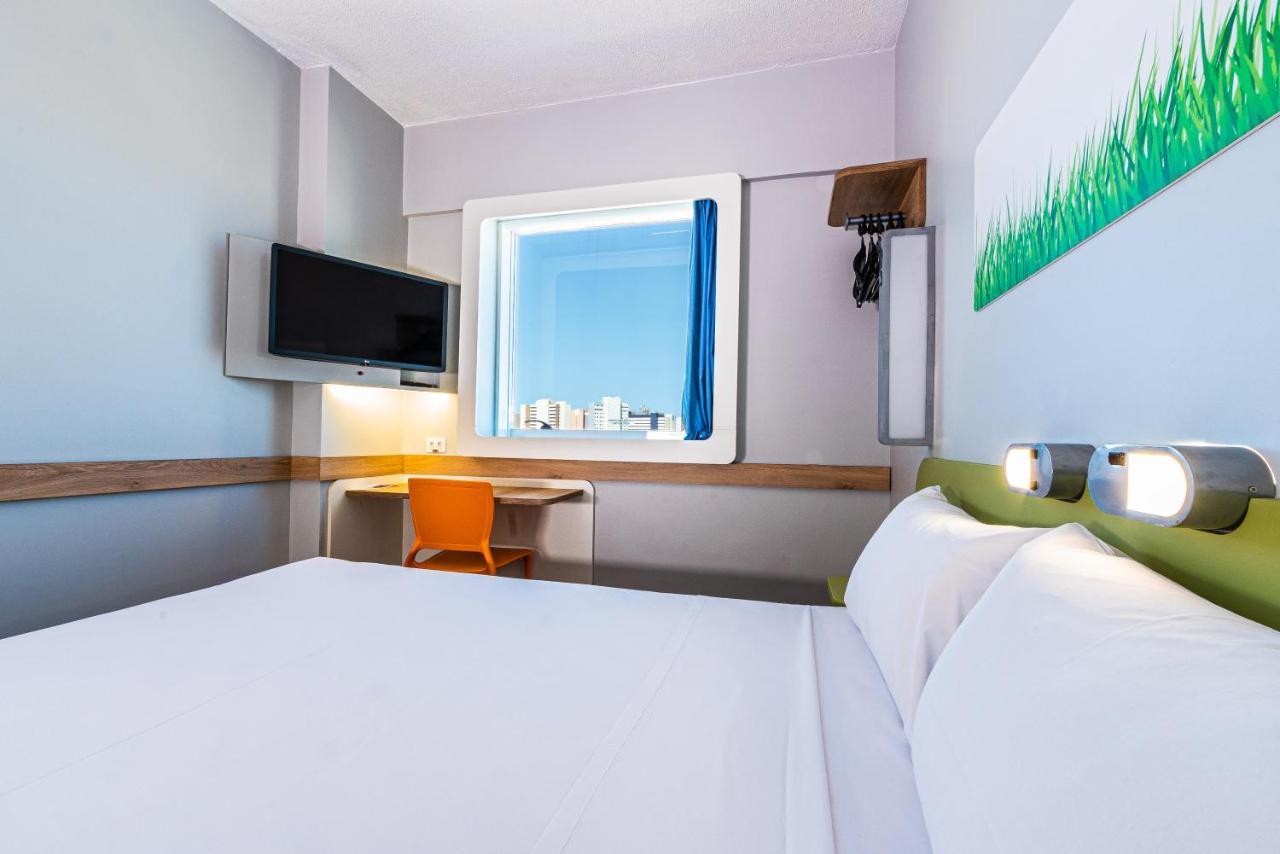 Ibis Budget Fortaleza Praia De Iracema Εξωτερικό φωτογραφία